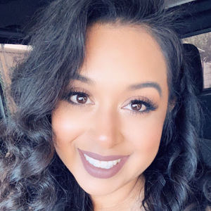 Meet your Posher, Iliana